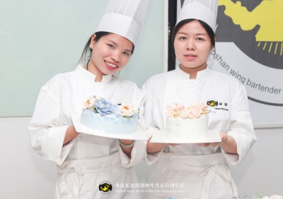 烘焙師適合女生學(xué)嗎？女生適合學(xué)什么